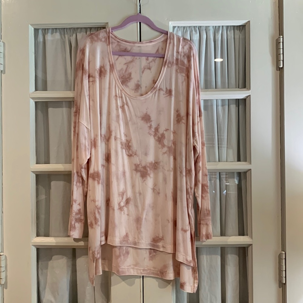 American Eagle tie dye long sleeve T-shirt